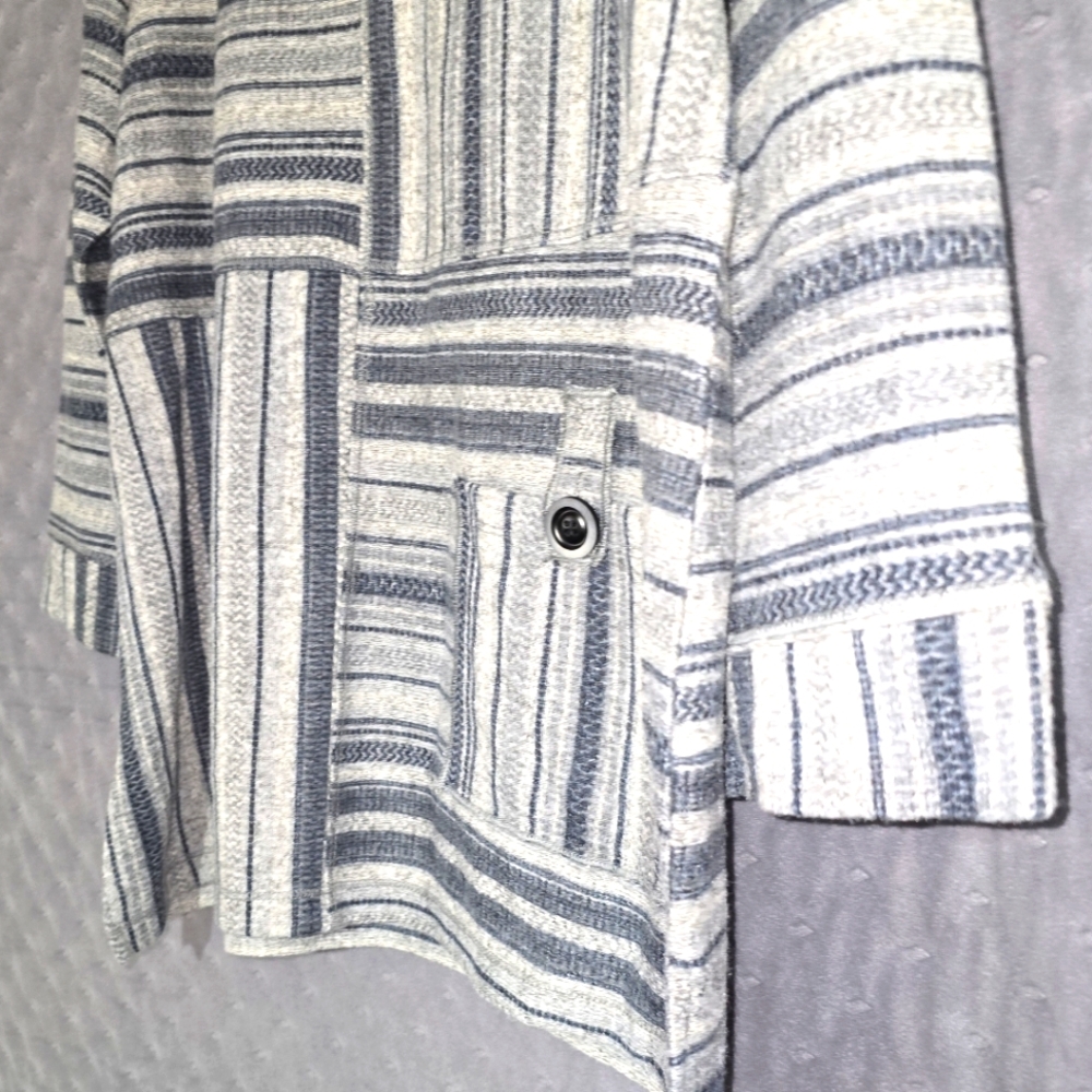 Multiples Soft Sweater Size M 3/4 length sleeves